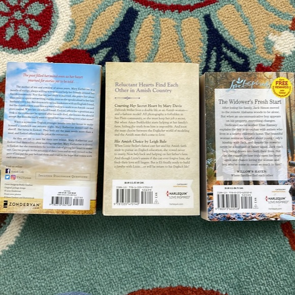 Paper Back Books (Kelly Irvin, Mary Davis, Renee Andrews) - Picture 2 of 5